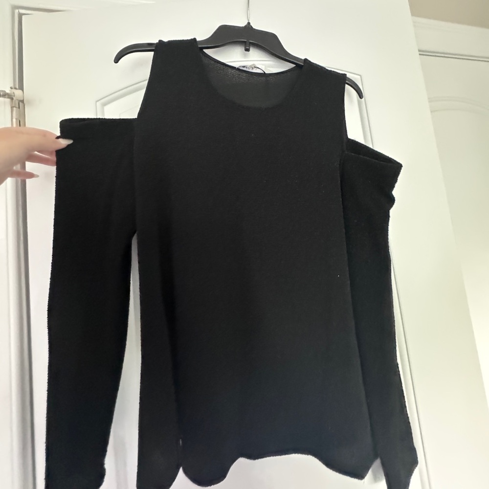 Calvin Klein Black off the shoulder shimmery blouse, Size L